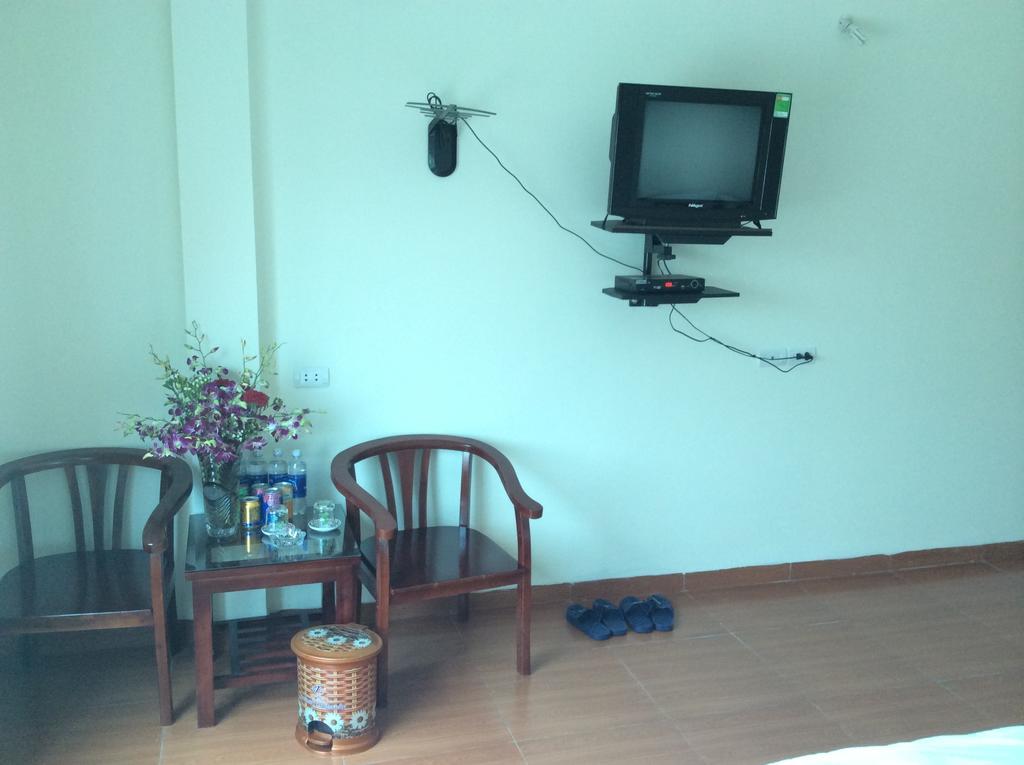 Van Anh Hotel Thạch Lỗi Buitenkant foto