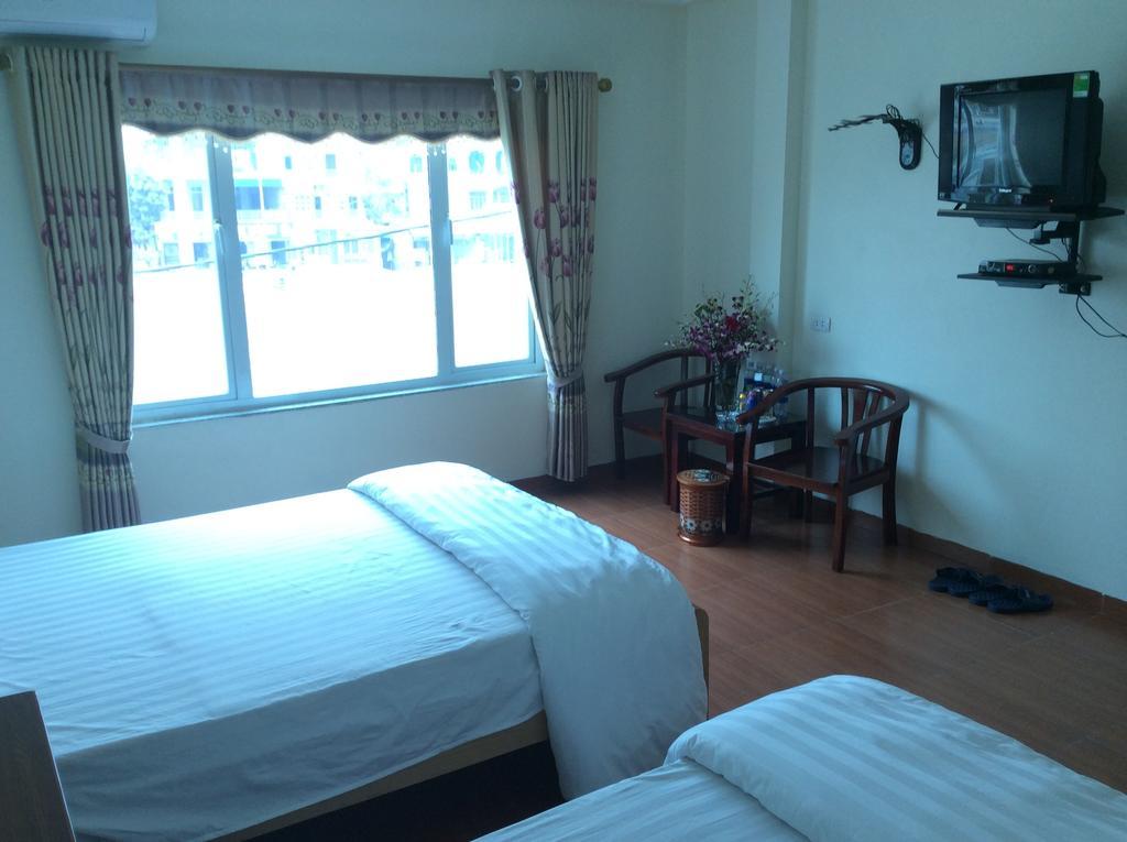 Van Anh Hotel Thạch Lỗi Buitenkant foto